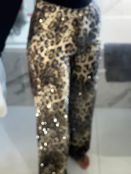 Vaqueros anchos con estampado de leopardo