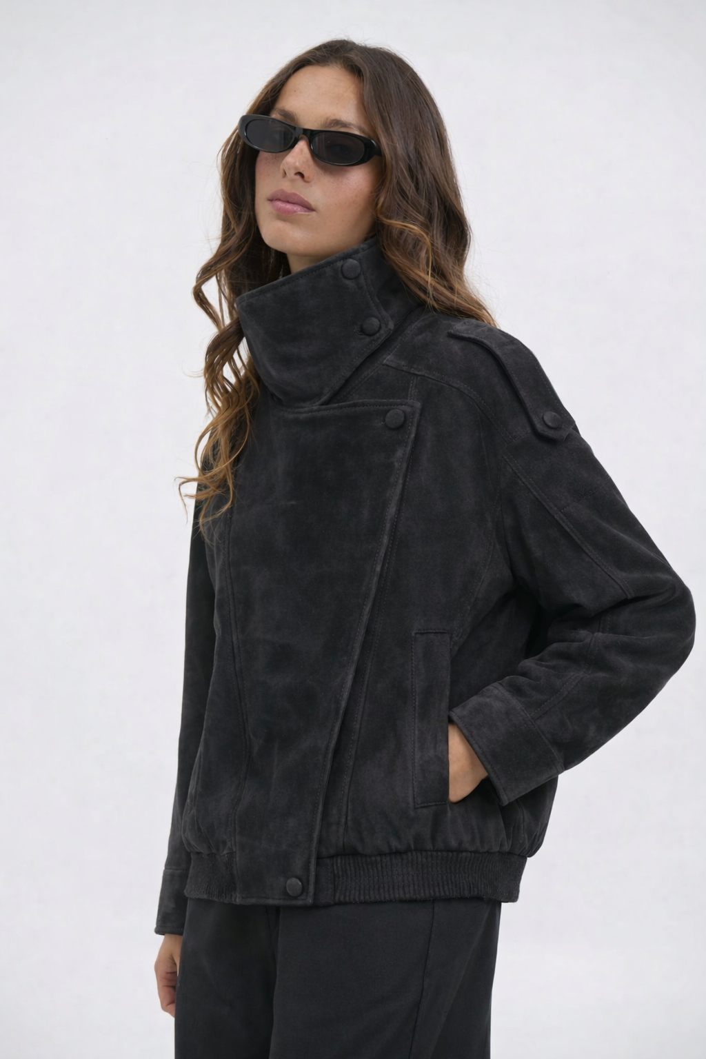 Chaqueta Negra Cuello Alto Laurent