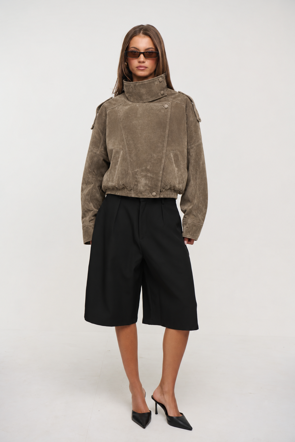 Chaqueta Negra Cuello Alto Laurent