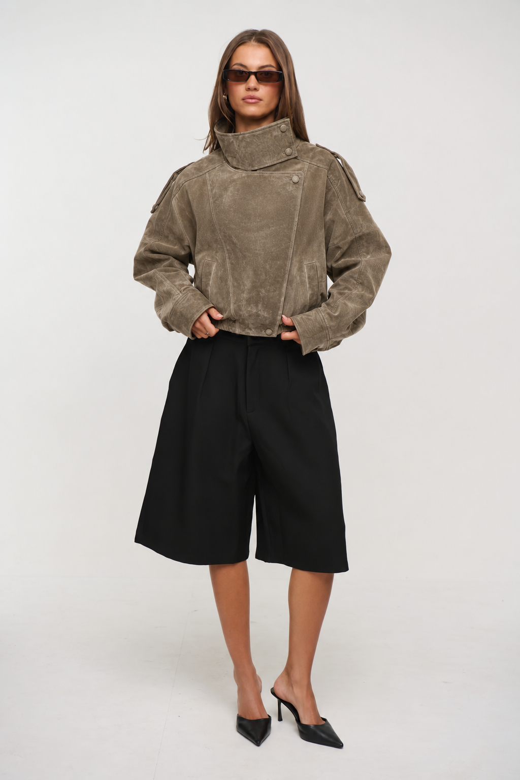 Chaqueta Negra Cuello Alto Laurent